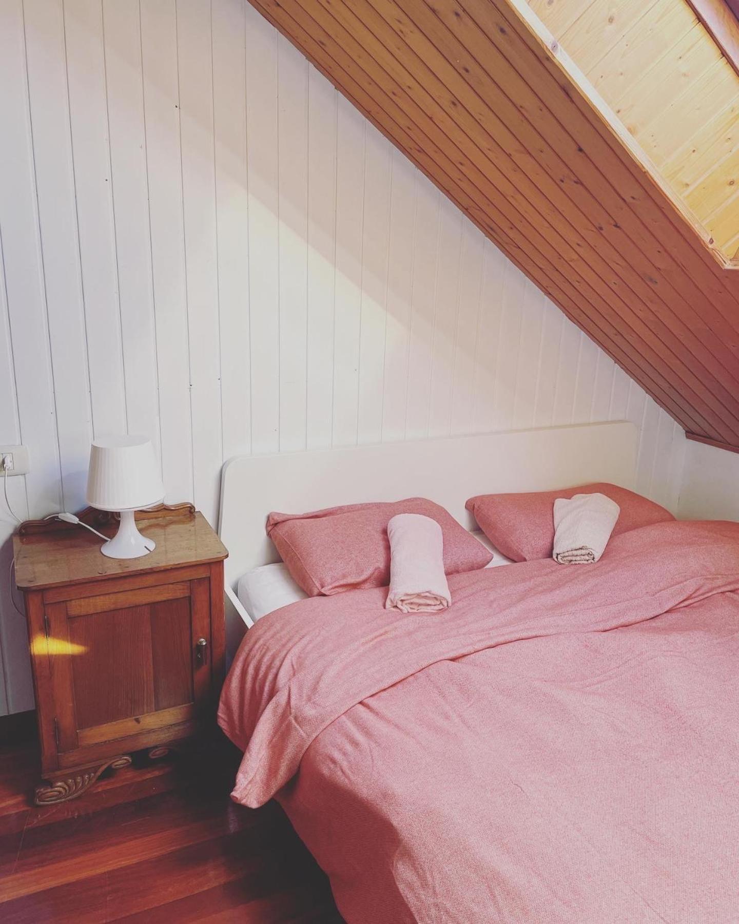 Beachfront Surf & Holiday House, Charming & Quiet Valdoviño Zewnętrze zdjęcie