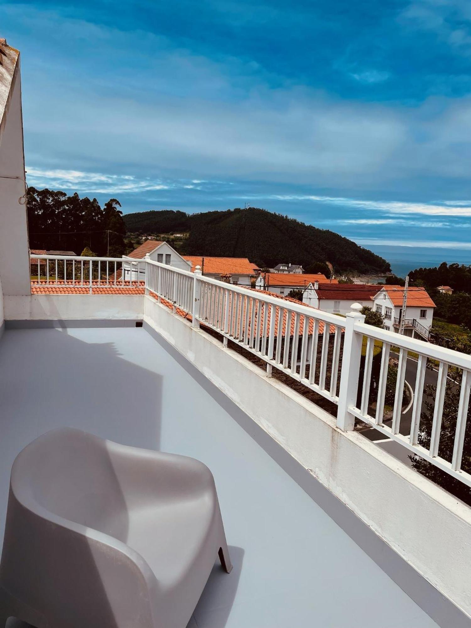 Beachfront Surf & Holiday House, Charming & Quiet Valdoviño Zewnętrze zdjęcie